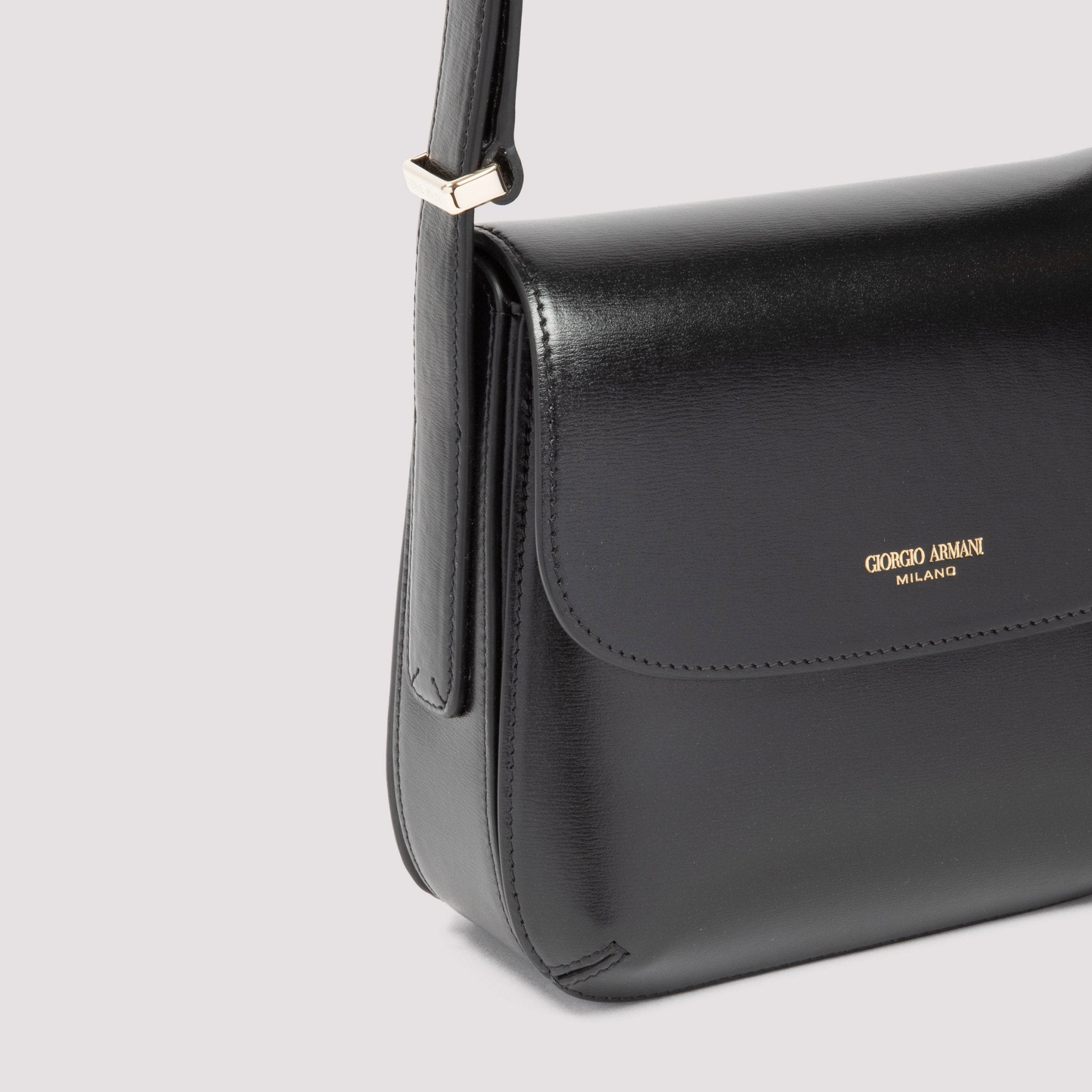 Giorgio Armani Shoulder Bags - Black | d6574a3249aac73ab9c67c8c9bdca1e2ef7aee02