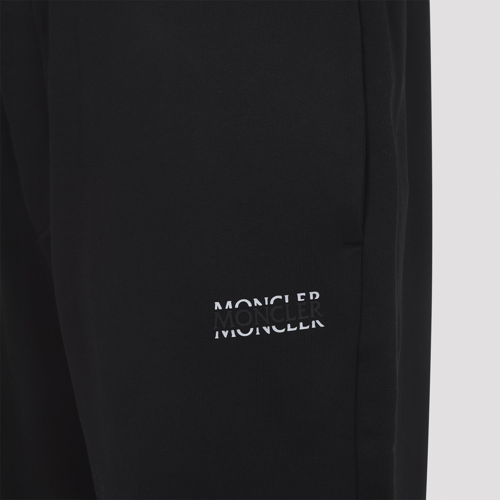 Moncler Track pant - Black | 9a69ea818a2804b300a483935d7dfecbee49a58b