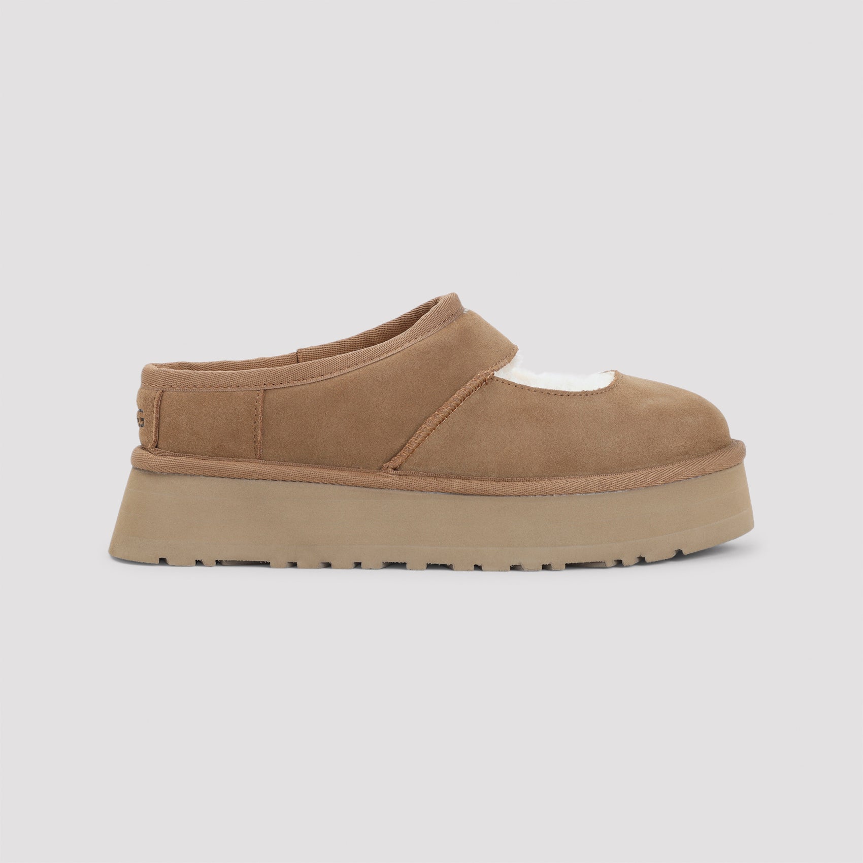 Ugg Slippers - Brown | 7ec81e0e810868eb44a1a2424751a50e631ef60a
