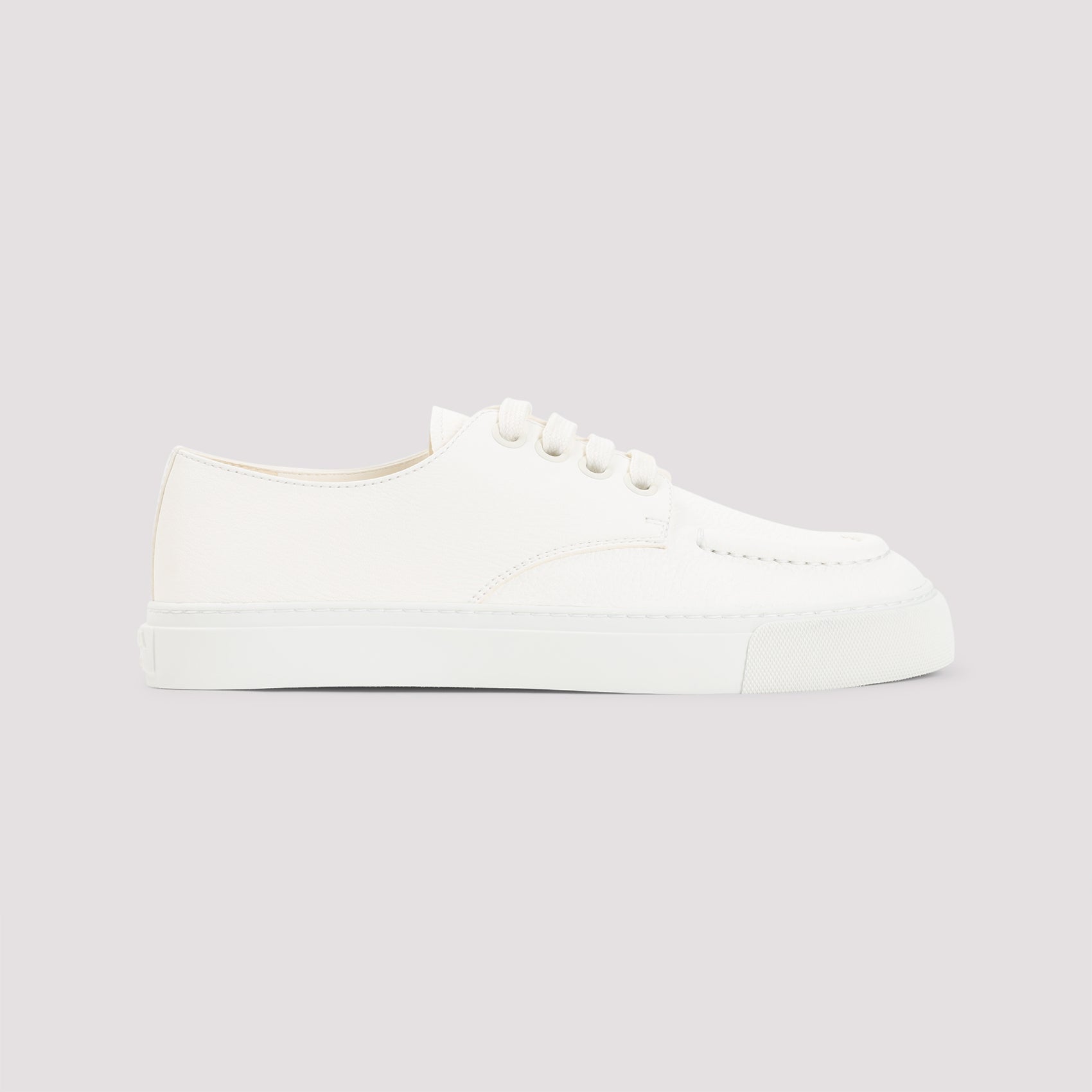 Prada Sneakers - White | 04c5299a05ea7867171ad2232bfb20f66d816a23