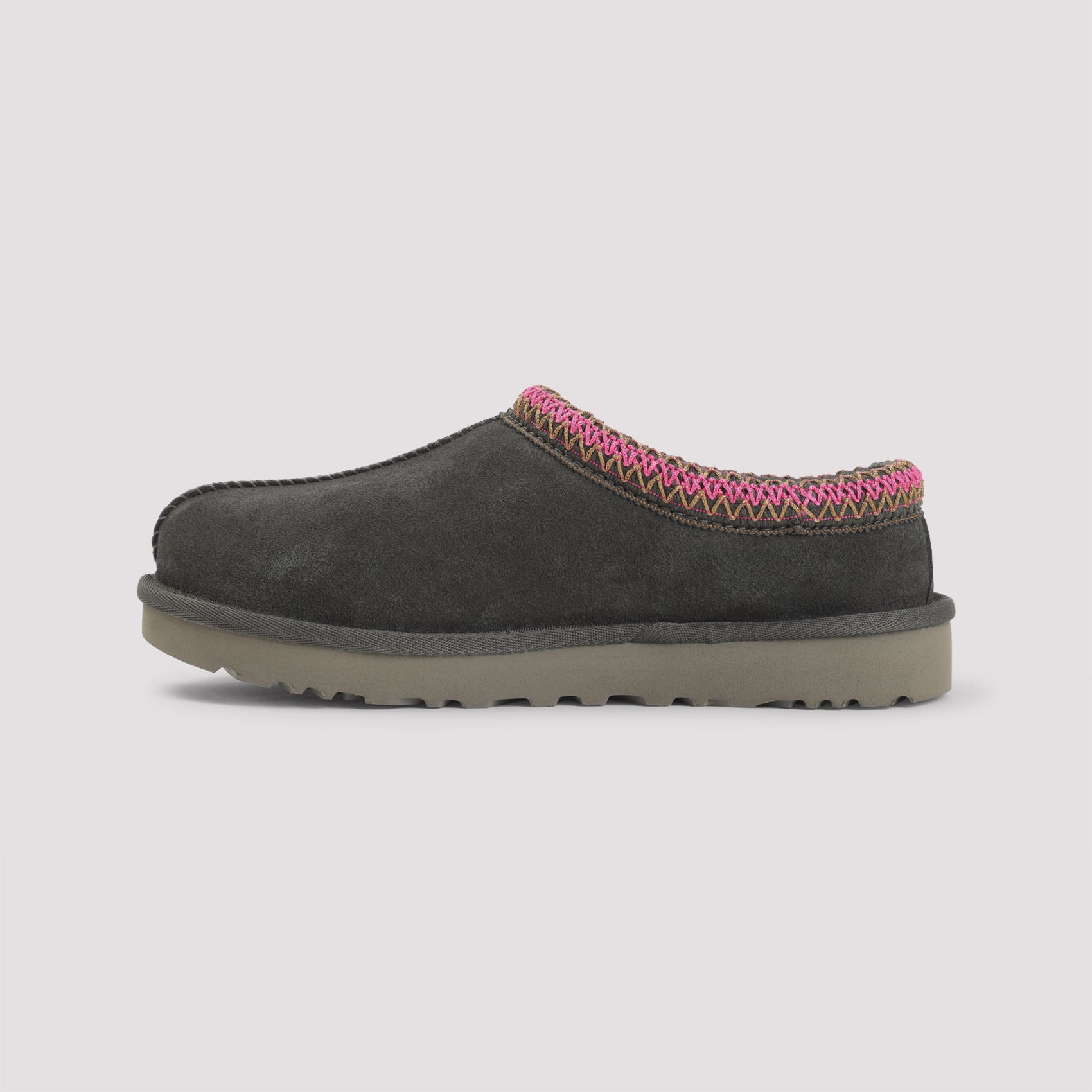 Ugg Slippers - Brown | d37dc98b21a325134838dc6fd2bee7e4f2f0c61e