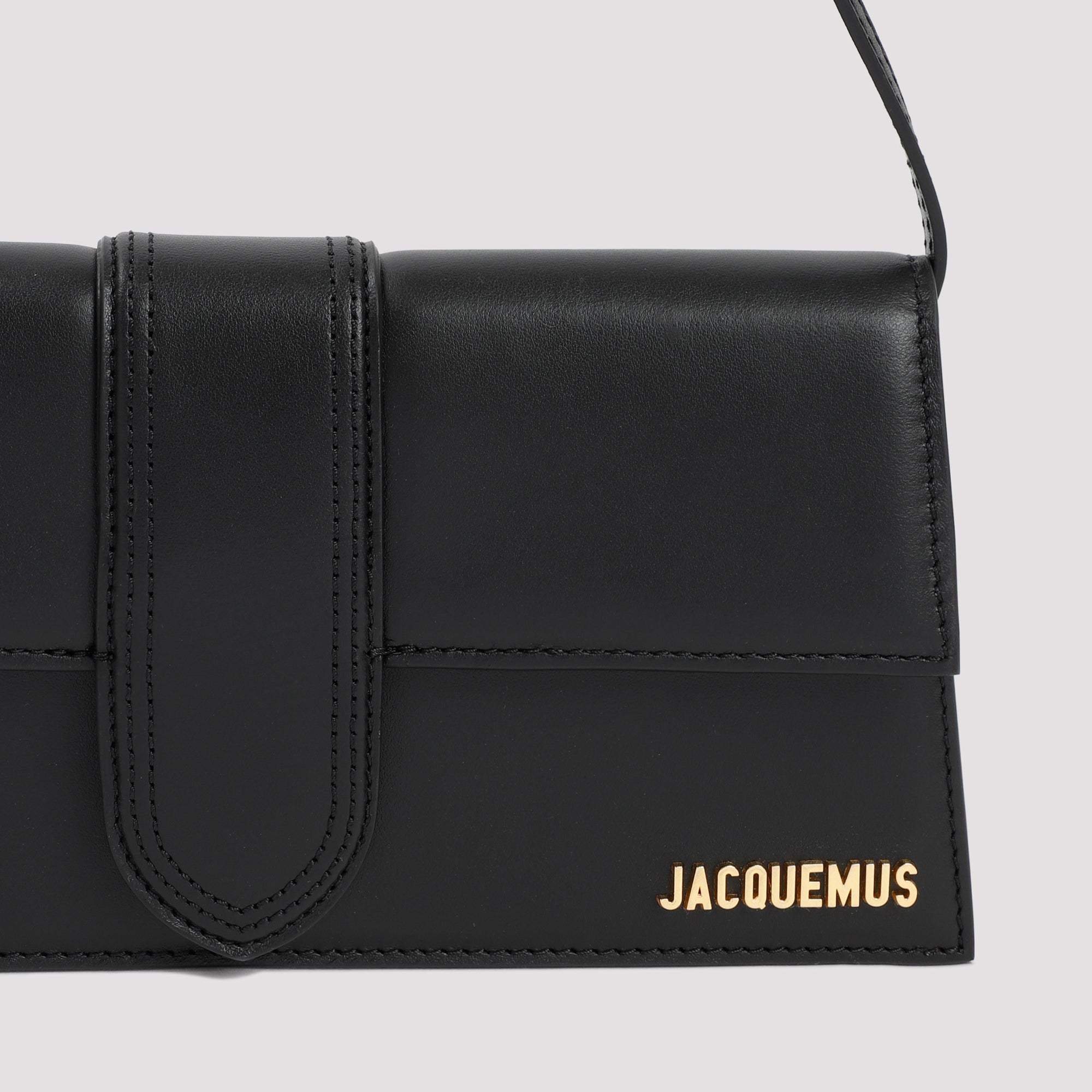 Jacquemus Handbag - Black | 26113e002e119b35e47ce752ade70a2732bd78b7