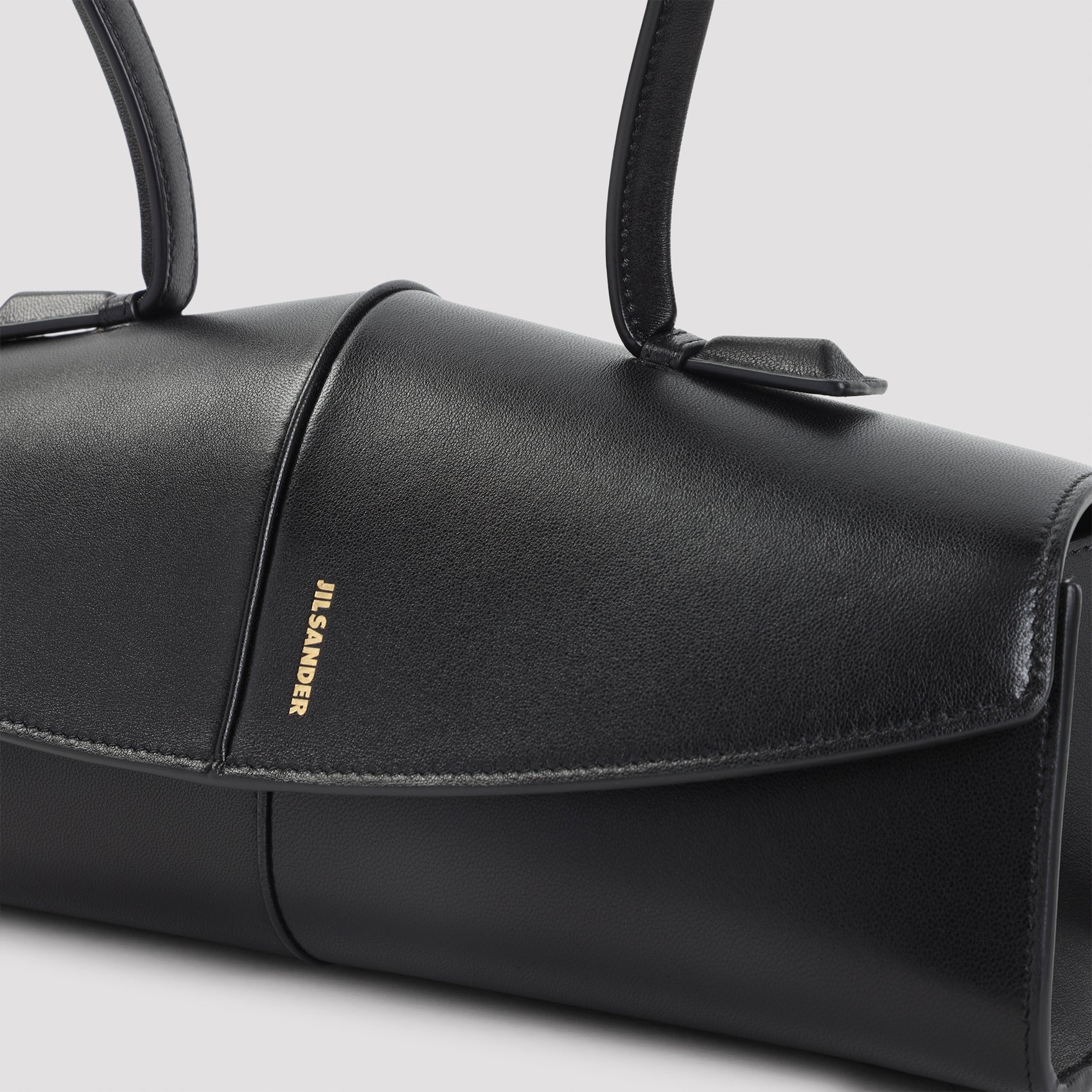 Jil Sander Shoulder Bags - Black | 793227e4895163a7a5d2ca6135c744b619b627da