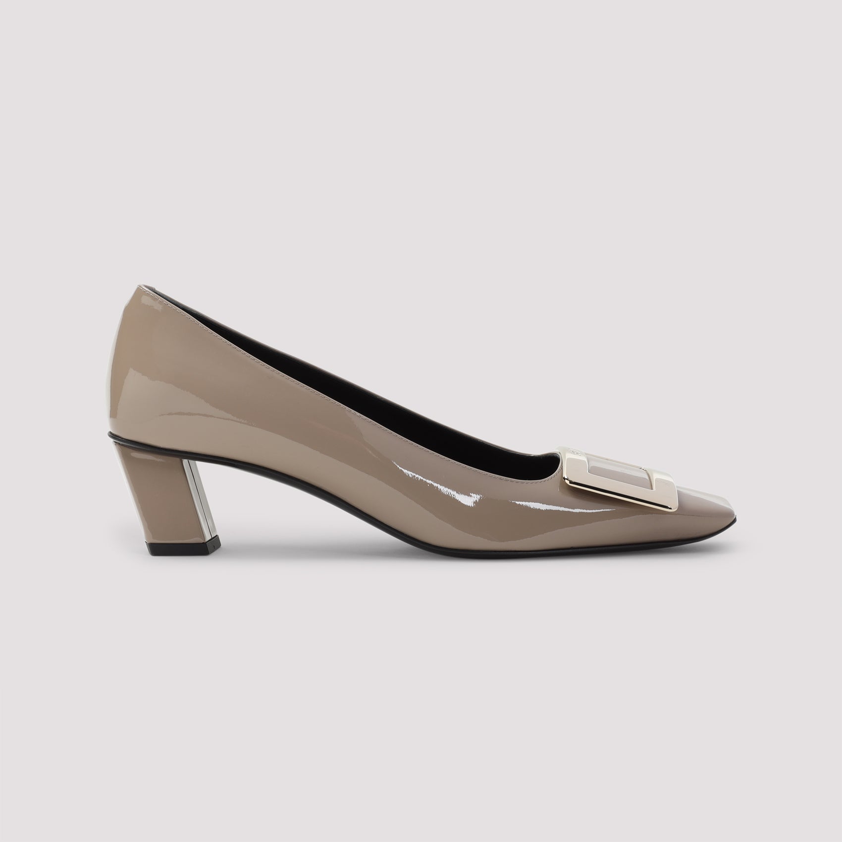Roger Vivier Pumps - Nude & Neutrals | b8517ba3c5b72199aee137adbafd0815426f772c