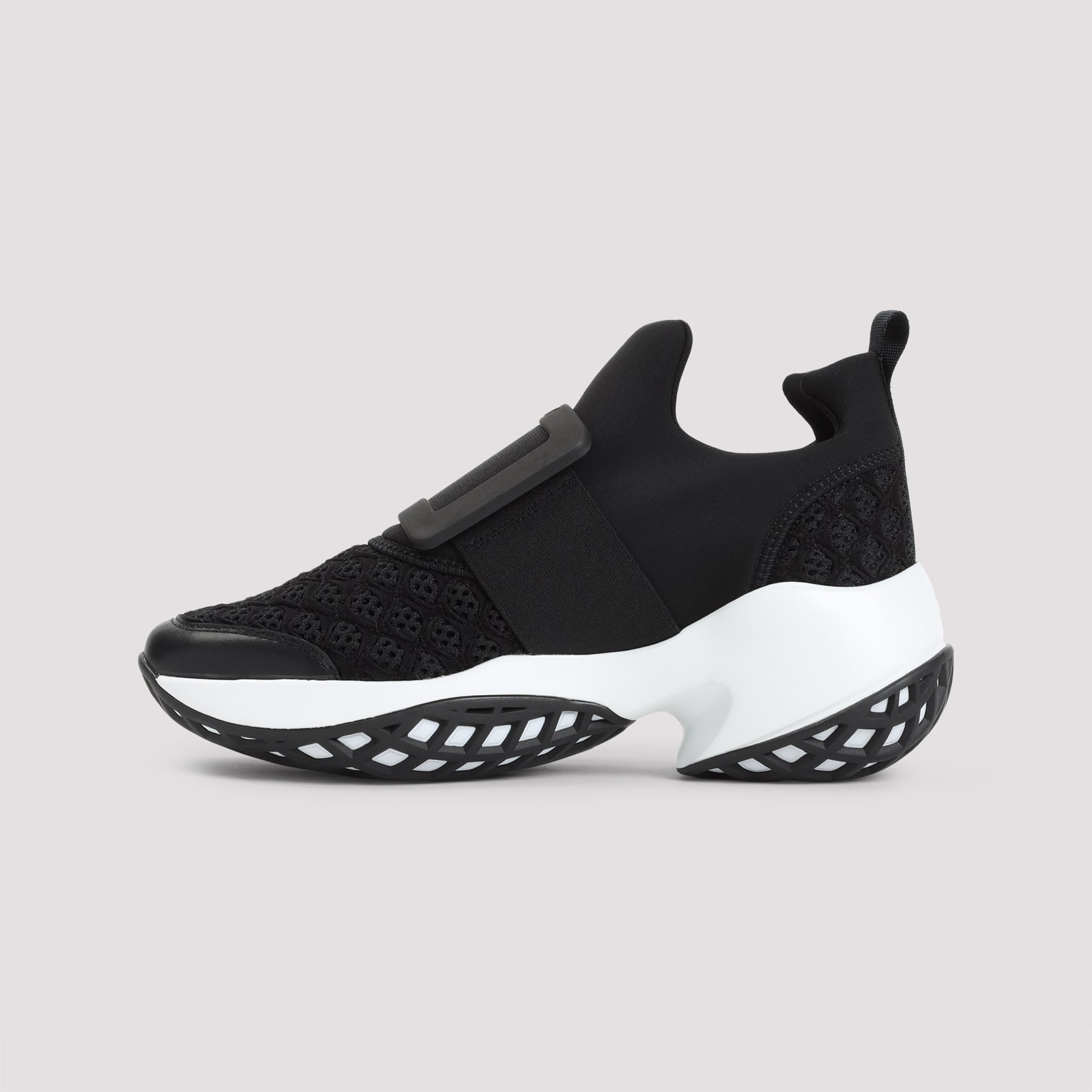 Roger Vivier Sneakers - Black | 5da1a6cf2feab89955e77c4684cceb05d25d7152